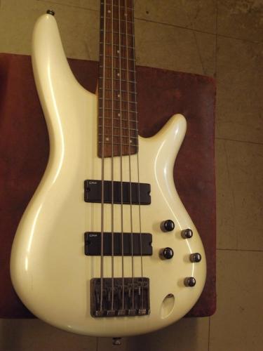 Ibanez SR-305