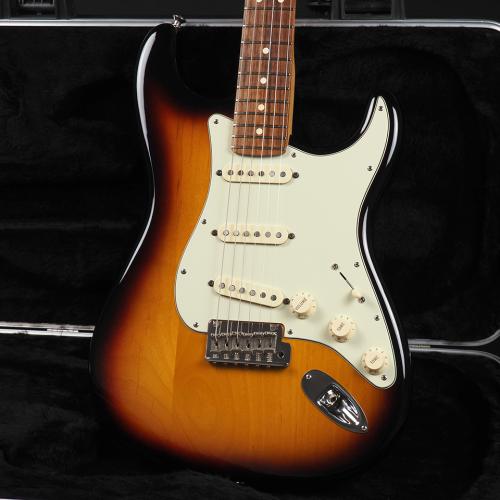 Fender American Standard Stratocaster ~3-Color Sunburst~