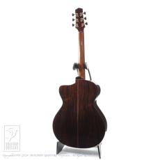 ISAAC JANG GUITARS OM Cutaway_4