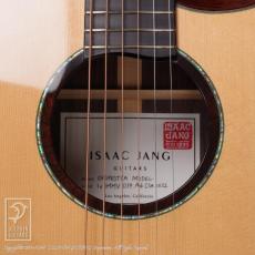 ISAAC JANG GUITARS OM Cutaway_13