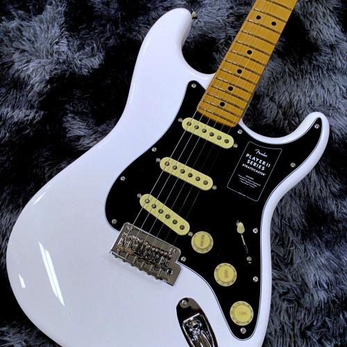 Fender Player II Stratocaster Polar White / Maple 【フェンダーのスタンダード!】【2025年製】