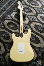 Fender Japan Exclusive Classic 70s Stratocaster Vintage White 2015_9