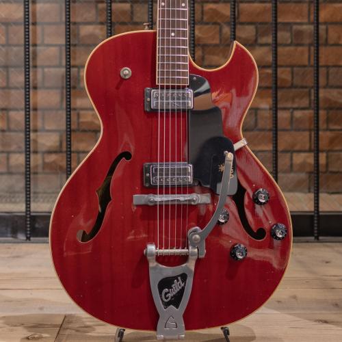 Guild Starfire Ⅲ Cherry Red '69