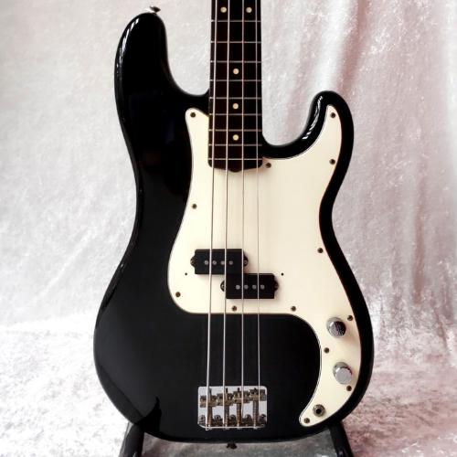 Fender Japan PB62-75