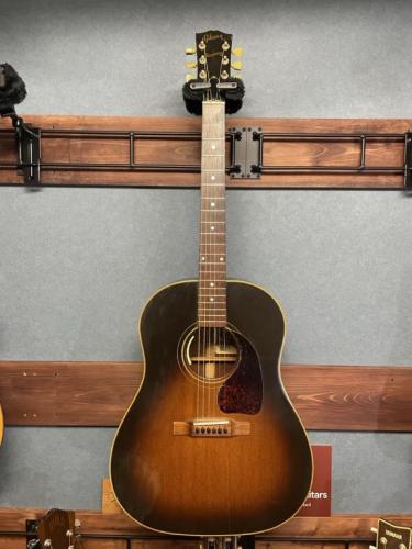Gibson J-45 Western 100th