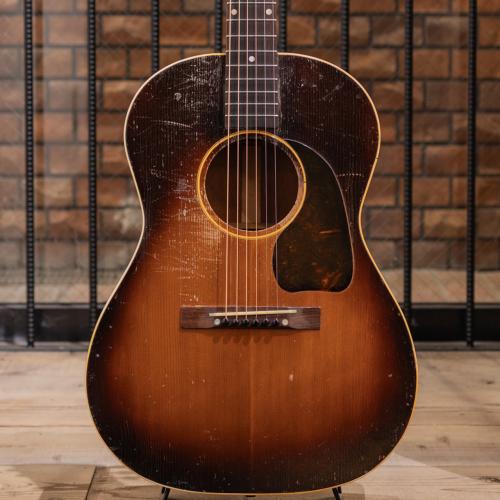 Gibson LG-2 / 1946