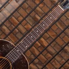 Gibson LG-2 / 1946_7