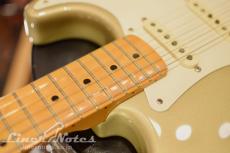 Fender 2005 Classic Series 50s Stratocaster (Shoreline Gold)_5