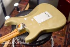 Fender 2005 Classic Series 50s Stratocaster (Shoreline Gold)_8