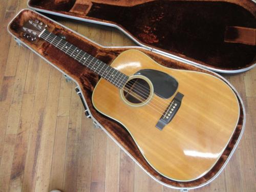 Martin D-28