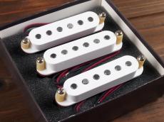 Bare Knuckle Pickups Boot Camp Series True Grit Strat Single Coil Set - White_2