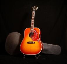 Gibson 1960 Hummingbird Fixed Bridge【新品価格70万円! マーフィーラボとほぼ同仕様のカスタムショップ製 ハニートーンを楽しめ一本! 価格も魅力的です! 】解説試奏動画ご覧いただけます。