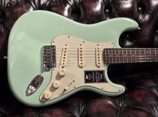 Fender American Ultra Luxe Vintage '60s Stratocaster RW / Surf Green [#US25015295][3.42kg]_2