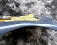 Fender American Ultra Luxe Vintage '60s Stratocaster Ice Blue Metallic / Rosewood【2025年NEWモデル】_9