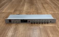 AKAI MB76 Programmable Mix Bay_2