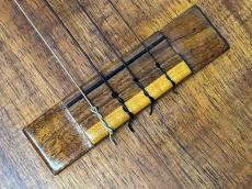 Kamaka Baritone Ukulele White Label_10