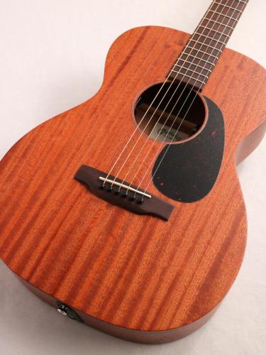 Martin 【総額￥12,000相当の弦をプレゼント!】000JRE Sapele #2981753 【試奏動画あり】【優しい音色】【小さめサイズ】