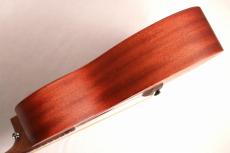 Martin 【総額￥12,000相当の弦をプレゼント!】000JRE Sapele #2981753 【試奏動画あり】【優しい音色】【小さめサイズ】_12