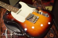 Fender 2016 American Professional Telecaster (3Tone Sunburst)_2