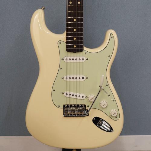 Fender Vintera II 60s Stratocaster Olimpic White【2025年製】