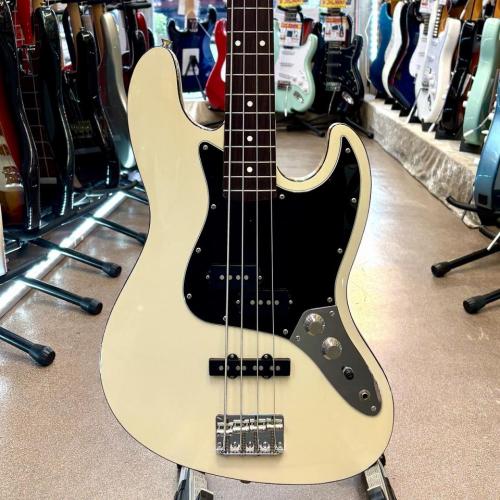 Fender Japan AJB
