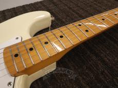 Fender Japan 2002-2004 ST68-85TX_16
