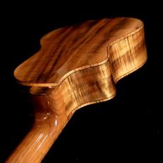 KOU ukulele Tenor Cutaway A model - Premium Curly Koa -_6