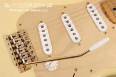 Fender Custom Shop 2002 57 Stratocaster NOS "Blond Finish with Gold Hardware"_6