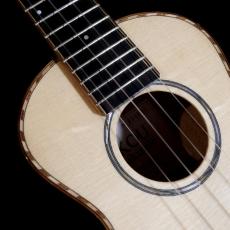 KOU ukulele Concert LN D model - Moon spruce / Curly Maple -_11