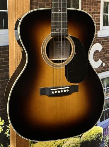 Martin 【日本総本店】【入荷数の少ないサンバースト】000-28EC Sunburst #2929655【48回分割無金利キャンペーン】