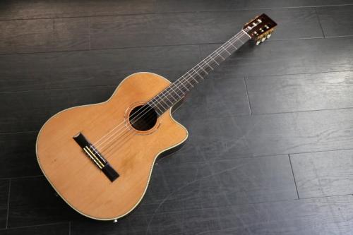 K.Yairi CE-3　現在税込み定価209,000円
