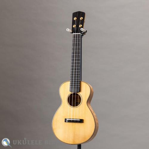 Moodyville Ukulele Torrefied Spruce x Quilted Maple Concert 5th Anni