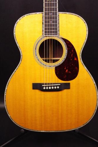 Martin 000-42