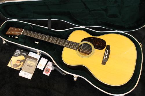 Martin 000-28