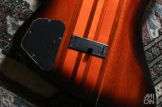 Epiphone Thunderbird Pro IV VS 2016_9
