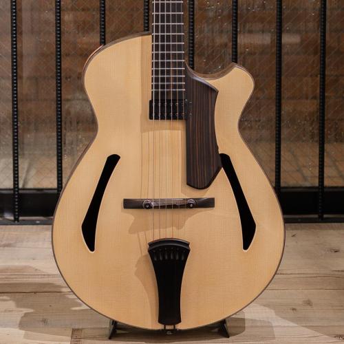 Fujii Guitars Archtop 16 Prototype Spruce / Black Walnut