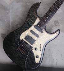 Valley Arts Custom Pro USA Quilt Maple Top 90's / Trans Black
