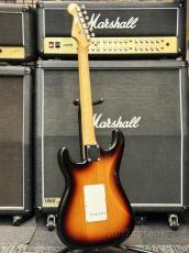 Fender FSR Traditional II 60s Stratocaster -3-Color Sunburst- 2021年製【Alder Body!】_4
