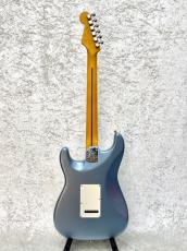 Fender American Ultra Luxe Vintage 60s Stratocaster -Ice Blue Metallic-【3.37kg】【US25006204】_4