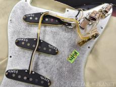 Fender Custom Shop 【半期決算セール】~Winter NAMM Show LTD #142~ 1962 Stratocaster Heavy Relic -Aged 3 Color Sunburst-_10