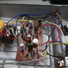 Roland AF-60 BeeGee_9