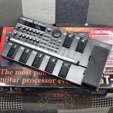 BOSS GT-8 GUITAR EFFECTS PROCESSOR