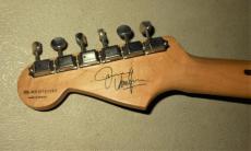 Fender Jimmie Vaughan Stratocaster._4