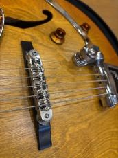 Godin 5th Avenue Jumbo P-Rail Harvest Gold_7