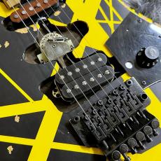 EVH Limited Edition Striped Series Frankenstein Frankie Black with Yellow Stripes,Aged_4