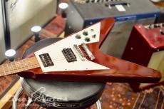 Gibson 2000 Flying V '67 Reissue (Cherry)_5