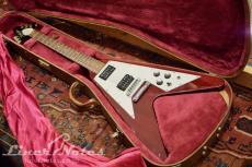 Gibson 2000 Flying V '67 Reissue (Cherry)_11