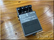 BOSS RV-3 Digital Reverb / Delay