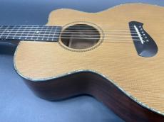 TACOMA ECM-38C LTD / Solid Cedar Top・Solid Honduras Mahogany Side and Back・Venetian Cutaway・Abalone Trim and Rosette・Ebony Fingerboard and Bridge・Fan-Shaped Inlay・Gloss Finish【With Original Hard Case】2001年製_13