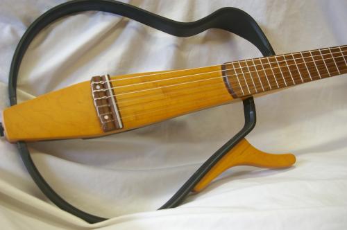 YAMAHA SLG-100N